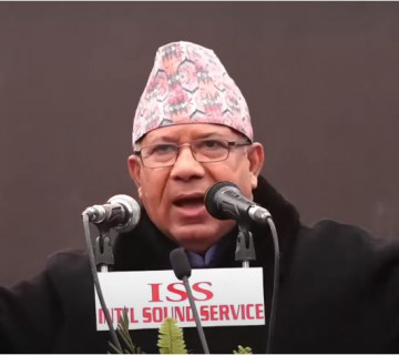 मदन भण्डारीलाई बिर्सिएर ओलीले पशुपतिनाथको मन्त्र जप्न थाल्नुभएको छ :  माधव नेपाल